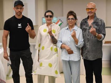 "Study the candidates before you vote," says Hrithik Roshan after casting his vote | "Study the candidates before you vote," says Hrithik Roshan after casting his vote "Study the candidates before you vote," says Hrithik Roshan after casting his vote | "Study the candidates before you vote," says Hrithik Roshan after casting his vote