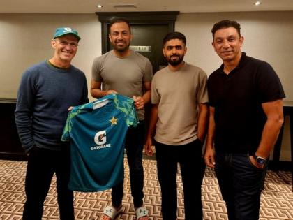 Head coach Gary Kirsten joins Pakistan team ahead of England T20I series | Head coach Gary Kirsten joins Pakistan team ahead of England T20I series