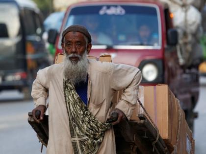 Inflation in Pakistan continues to haunt salaried employees | Inflation in Pakistan continues to haunt salaried employees Inflation in Pakistan continues to haunt salaried employees | Inflation in Pakistan continues to haunt salaried employees