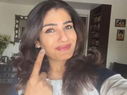 "I voted for my country...,'' says Raveena Tandon after casting her vote in Mumbai | "I voted for my country...,'' says Raveena Tandon after casting her vote in Mumbai "I voted for my country...,'' says Raveena Tandon after casting her vote in Mumbai | "I voted for my country...,'' says Raveena Tandon after casting her vote in Mumbai