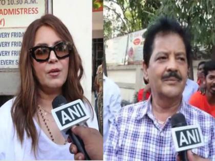 Udit Narayan, Mahima Chaudhary exercise their right to vote | Udit Narayan, Mahima Chaudhary exercise their right to vote