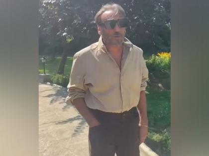 Jackie Shroff shoots for 'Singham Again' in Kashmir, says, "people here are incredibly helpful" | Jackie Shroff shoots for 'Singham Again' in Kashmir, says, "people here are incredibly helpful"