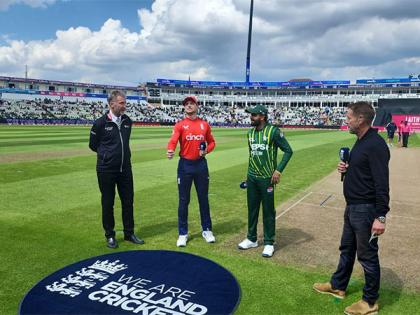 Pakistan win toss, opt to ball first against England in 2nd T20I | Pakistan win toss, opt to ball first against England in 2nd T20I