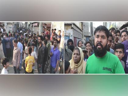 Immersed in darkness, Karachi residents protest after 36 hours of continuous power cut | Immersed in darkness, Karachi residents protest after 36 hours of continuous power cut Immersed in darkness, Karachi residents protest after 36 hours of continuous power cut | Immersed in darkness, Karachi residents protest after 36 hours of continuous power cut