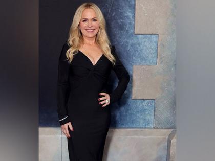Barbara Alyn Woods, John Lind seek divorce after more than 20 years of marriage | Barbara Alyn Woods, John Lind seek divorce after more than 20 years of marriage Barbara Alyn Woods, John Lind seek divorce after more than 20 years of marriage | Barbara Alyn Woods, John Lind seek divorce after more than 20 years of marriage