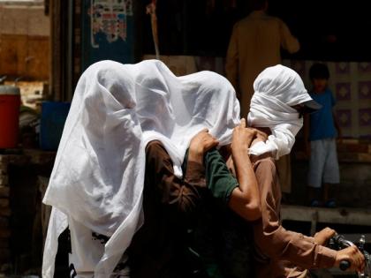 Pakistan: People encounter massive load-shedding suffer as severe heatwave grips nation | Pakistan: People encounter massive load-shedding suffer as severe heatwave grips nation Pakistan: People encounter massive load-shedding suffer as severe heatwave grips nation | Pakistan: People encounter massive load-shedding suffer as severe heatwave grips nation