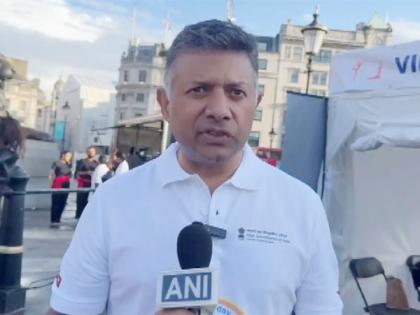 London: Over 700 attend Indian High Commission's Yoga event in Trafalgar Square | London: Over 700 attend Indian High Commission's Yoga event in Trafalgar Square London: Over 700 attend Indian High Commission's Yoga event in Trafalgar Square | London: Over 700 attend Indian High Commission's Yoga event in Trafalgar Square