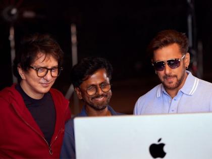 Salman Khan commences shoot for Sajid Nadiadwala, AR Murugadoss' film 'Sikandar' | Salman Khan commences shoot for Sajid Nadiadwala, AR Murugadoss' film 'Sikandar' Salman Khan commences shoot for Sajid Nadiadwala, AR Murugadoss' film 'Sikandar' | Salman Khan commences shoot for Sajid Nadiadwala, AR Murugadoss' film 'Sikandar'