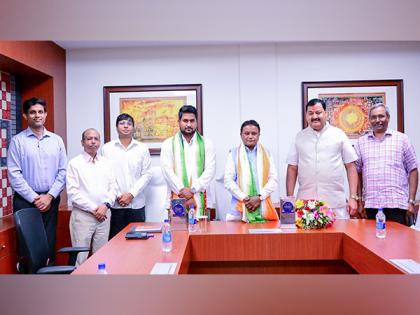 Hockey India office bearer meets with Odisha Chief Minister and Sports Minister | Hockey India office bearer meets with Odisha Chief Minister and Sports Minister Hockey India office bearer meets with Odisha Chief Minister and Sports Minister | Hockey India office bearer meets with Odisha Chief Minister and Sports Minister