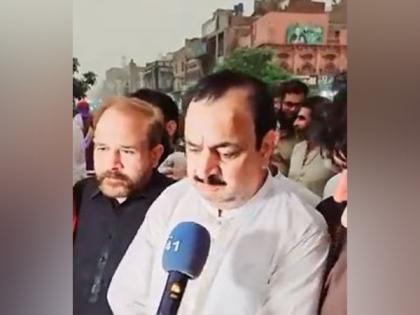Pakistani man issues threats to prevent Gurdwara from reopening | Pakistani man issues threats to prevent Gurdwara from reopening Pakistani man issues threats to prevent Gurdwara from reopening | Pakistani man issues threats to prevent Gurdwara from reopening