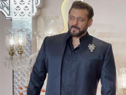 Anant-Radhika wedding: 'Bhaijaan' Salman Khan's swag in pathani suit on point | Anant-Radhika wedding: 'Bhaijaan' Salman Khan's swag in pathani suit on point Anant-Radhika wedding: 'Bhaijaan' Salman Khan's swag in pathani suit on point | Anant-Radhika wedding: 'Bhaijaan' Salman Khan's swag in pathani suit on point
