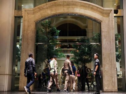 6 found dead in Bangkok hotel room due to suspected poisoning | 6 found dead in Bangkok hotel room due to suspected poisoning 6 found dead in Bangkok hotel room due to suspected poisoning | 6 found dead in Bangkok hotel room due to suspected poisoning