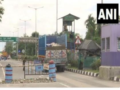 Trade from ICP Fulbari Indo-Bangladesh International border starts after being closed due to unrest in Dhaka | Trade from ICP Fulbari Indo-Bangladesh International border starts after being closed due to unrest in Dhaka Trade from ICP Fulbari Indo-Bangladesh International border starts after being closed due to unrest in Dhaka | Trade from ICP Fulbari Indo-Bangladesh International border starts after being closed due to unrest in Dhaka