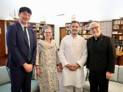 Cong leaders Sonia Gandhi and Rahul Gandhi meet Irish envoy to India | Cong leaders Sonia Gandhi and Rahul Gandhi meet Irish envoy to India Cong leaders Sonia Gandhi and Rahul Gandhi meet Irish envoy to India | Cong leaders Sonia Gandhi and Rahul Gandhi meet Irish envoy to India