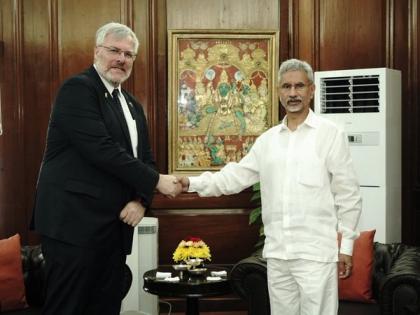 Jaishankar thanks outgoing Israel envoy Gilon for contribution in strengthening ties | Jaishankar thanks outgoing Israel envoy Gilon for contribution in strengthening ties Jaishankar thanks outgoing Israel envoy Gilon for contribution in strengthening ties | Jaishankar thanks outgoing Israel envoy Gilon for contribution in strengthening ties
