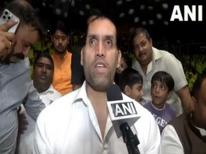 Former WWE wrestler Khali extends best wishes to Indian contingent at Paris Olympics | Former WWE wrestler Khali extends best wishes to Indian contingent at Paris Olympics Former WWE wrestler Khali extends best wishes to Indian contingent at Paris Olympics | Former WWE wrestler Khali extends best wishes to Indian contingent at Paris Olympics