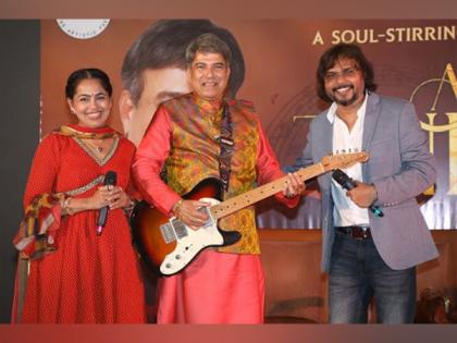 Suresh Wadkar to Launch his First Radio Show "Ae Zindagi Gale Laga Le" | Suresh Wadkar to Launch his First Radio Show "Ae Zindagi Gale Laga Le"