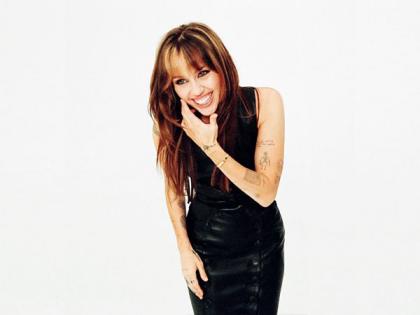 Miley Cyrus becomes youngest artist to receive 'Disney Legend' honour | Miley Cyrus becomes youngest artist to receive 'Disney Legend' honour Miley Cyrus becomes youngest artist to receive 'Disney Legend' honour | Miley Cyrus becomes youngest artist to receive 'Disney Legend' honour