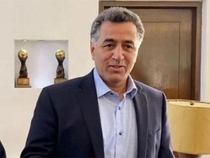 Pak Senator links arrest of former ISI chief Faiz with Imran Khan's party, says "many big figures about to fall" | Pak Senator links arrest of former ISI chief Faiz with Imran Khan's party, says "many big figures about to fall" Pak Senator links arrest of former ISI chief Faiz with Imran Khan's party, says "many big figures about to fall" | Pak Senator links arrest of former ISI chief Faiz with Imran Khan's party, says "many big figures about to fall"