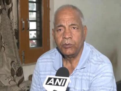 "We will welcome her like a Gold Medalist": Vinesh's uncle Mahavir Phogat | "We will welcome her like a Gold Medalist": Vinesh's uncle Mahavir Phogat "We will welcome her like a Gold Medalist": Vinesh's uncle Mahavir Phogat | "We will welcome her like a Gold Medalist": Vinesh's uncle Mahavir Phogat