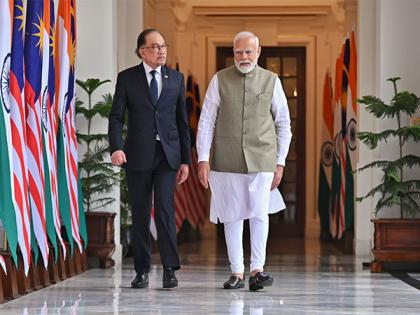 PM Modi holds bilateral talks with Malaysian counterpart Ibrahim | PM Modi holds bilateral talks with Malaysian counterpart Ibrahim PM Modi holds bilateral talks with Malaysian counterpart Ibrahim | PM Modi holds bilateral talks with Malaysian counterpart Ibrahim