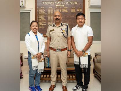 Manipur DGP felicitates Paris Olympians Mirabai Chanu, Nilakanta Sharma | Manipur DGP felicitates Paris Olympians Mirabai Chanu, Nilakanta Sharma Manipur DGP felicitates Paris Olympians Mirabai Chanu, Nilakanta Sharma | Manipur DGP felicitates Paris Olympians Mirabai Chanu, Nilakanta Sharma