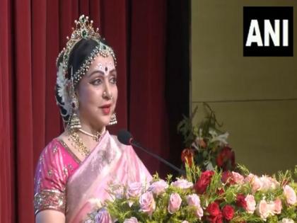 Hema Malini unveils Panchajanya rangmanch at cultural event in Mathura | Hema Malini unveils Panchajanya rangmanch at cultural event in Mathura Hema Malini unveils Panchajanya rangmanch at cultural event in Mathura | Hema Malini unveils Panchajanya rangmanch at cultural event in Mathura