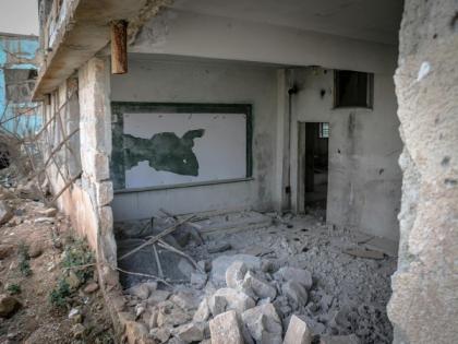 Pakistan: 12 students injured in Khairpur classroom incident after roof plaster collapse | Pakistan: 12 students injured in Khairpur classroom incident after roof plaster collapse Pakistan: 12 students injured in Khairpur classroom incident after roof plaster collapse | Pakistan: 12 students injured in Khairpur classroom incident after roof plaster collapse
