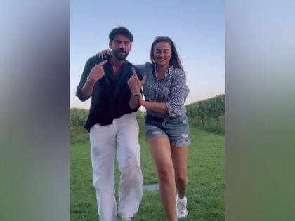 Sonakshi Sinha, Zaheer Iqbal share glimpse of their New York vacation | Sonakshi Sinha, Zaheer Iqbal share glimpse of their New York vacation Sonakshi Sinha, Zaheer Iqbal share glimpse of their New York vacation | Sonakshi Sinha, Zaheer Iqbal share glimpse of their New York vacation