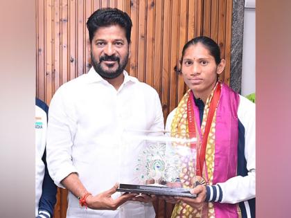 Telangana CM Revanth Reddy felicitates Paralympic bronze medalist Deepthi Jeevanji | Telangana CM Revanth Reddy felicitates Paralympic bronze medalist Deepthi Jeevanji Telangana CM Revanth Reddy felicitates Paralympic bronze medalist Deepthi Jeevanji | Telangana CM Revanth Reddy felicitates Paralympic bronze medalist Deepthi Jeevanji