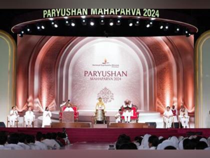 Governor of Maharashtra C.P. Radhakrishnan joins Samvatsari celebrations in pious presence of Pujya Gurudevshri Rakeshji | Governor of Maharashtra C.P. Radhakrishnan joins Samvatsari celebrations in pious presence of Pujya Gurudevshri Rakeshji Governor of Maharashtra C.P. Radhakrishnan joins Samvatsari celebrations in pious presence of Pujya Gurudevshri Rakeshji | Governor of Maharashtra C.P. Radhakrishnan joins Samvatsari celebrations in pious presence of Pujya Gurudevshri Rakeshji