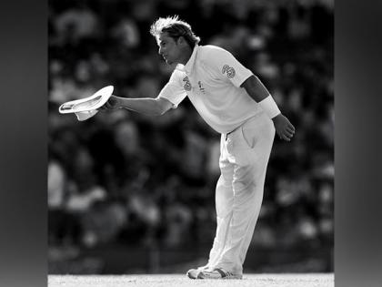 Cummins pays tribute to "lightning in the bottle" late Shane Warne on 55th birth anniversary | Cummins pays tribute to "lightning in the bottle" late Shane Warne on 55th birth anniversary