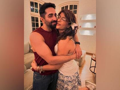 "Birthday aapka hug aur paari I am getting...": Tahira Kashyap pens adorable b'day wish for hubby Ayushmann Khurrana | "Birthday aapka hug aur paari I am getting...": Tahira Kashyap pens adorable b'day wish for hubby Ayushmann Khurrana "Birthday aapka hug aur paari I am getting...": Tahira Kashyap pens adorable b'day wish for hubby Ayushmann Khurrana | "Birthday aapka hug aur paari I am getting...": Tahira Kashyap pens adorable b'day wish for hubby Ayushmann Khurrana