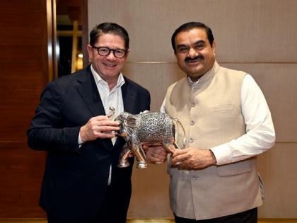 Adani Group-Bombardier discuss transformative partnership in aviation sector | Adani Group-Bombardier discuss transformative partnership in aviation sector Adani Group-Bombardier discuss transformative partnership in aviation sector | Adani Group-Bombardier discuss transformative partnership in aviation sector