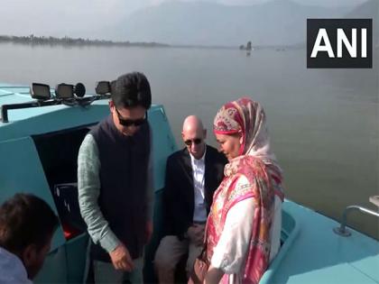 Delegates from various countries visit Jammu and Kashmir to witness elections | Delegates from various countries visit Jammu and Kashmir to witness elections