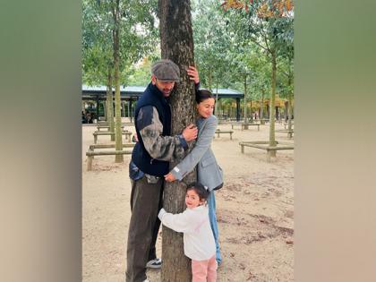 Alia Bhatt posts heartwarming family pictures on Ranbir Kapoor's birthday | Alia Bhatt posts heartwarming family pictures on Ranbir Kapoor's birthday Alia Bhatt posts heartwarming family pictures on Ranbir Kapoor's birthday | Alia Bhatt posts heartwarming family pictures on Ranbir Kapoor's birthday