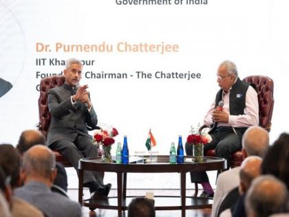EAM Jaishankar appreciates efforts of Indian diaspora in developing Viksit Bharat | EAM Jaishankar appreciates efforts of Indian diaspora in developing Viksit Bharat EAM Jaishankar appreciates efforts of Indian diaspora in developing Viksit Bharat | EAM Jaishankar appreciates efforts of Indian diaspora in developing Viksit Bharat
