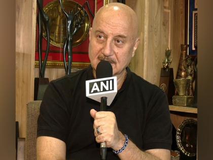 "Blessings of parents are greater than anything": Anupam Kher | "Blessings of parents are greater than anything": Anupam Kher "Blessings of parents are greater than anything": Anupam Kher | "Blessings of parents are greater than anything": Anupam Kher