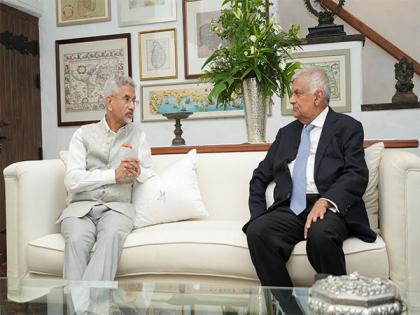 "Discussed bilateral ties, future cooperation": Former Sri Lankan President Wickremesinghe on meeting with Jaishankar | "Discussed bilateral ties, future cooperation": Former Sri Lankan President Wickremesinghe on meeting with Jaishankar "Discussed bilateral ties, future cooperation": Former Sri Lankan President Wickremesinghe on meeting with Jaishankar | "Discussed bilateral ties, future cooperation": Former Sri Lankan President Wickremesinghe on meeting with Jaishankar
