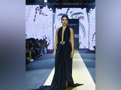 Lakme Fashion Week X FDCI Day 3: Bhumi Pednekar walks the ramp for Richa Khemka | Lakme Fashion Week X FDCI Day 3: Bhumi Pednekar walks the ramp for Richa Khemka Lakme Fashion Week X FDCI Day 3: Bhumi Pednekar walks the ramp for Richa Khemka | Lakme Fashion Week X FDCI Day 3: Bhumi Pednekar walks the ramp for Richa Khemka