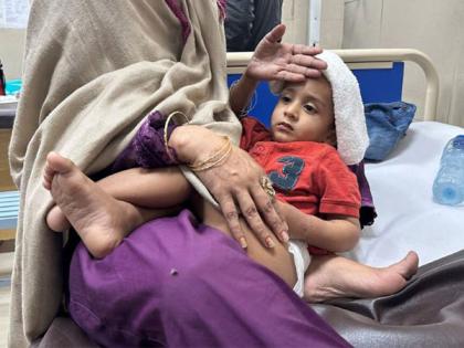 Pakistan: Over 100 children die due to Diphtheria in Karachi amid lack of facilities | Pakistan: Over 100 children die due to Diphtheria in Karachi amid lack of facilities Pakistan: Over 100 children die due to Diphtheria in Karachi amid lack of facilities | Pakistan: Over 100 children die due to Diphtheria in Karachi amid lack of facilities