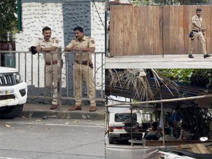 Security tightened at Salman Khan's residence after new death threats | Security tightened at Salman Khan's residence after new death threats Security tightened at Salman Khan's residence after new death threats | Security tightened at Salman Khan's residence after new death threats