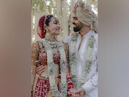 'Qubool Hai' fame Surbhi Jyoti ties the knot with Sumit Suri, check out pictures | 'Qubool Hai' fame Surbhi Jyoti ties the knot with Sumit Suri, check out pictures 'Qubool Hai' fame Surbhi Jyoti ties the knot with Sumit Suri, check out pictures | 'Qubool Hai' fame Surbhi Jyoti ties the knot with Sumit Suri, check out pictures