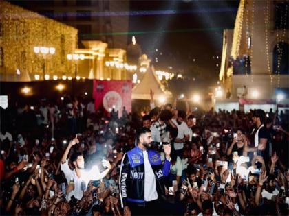Parmish Verma and Sunanda Sharma Perform at Faridabad's Biggest Festive Event; Around 12000 Fans Gather at World Street by Omaxe | Parmish Verma and Sunanda Sharma Perform at Faridabad's Biggest Festive Event; Around 12000 Fans Gather at World Street by Omaxe Parmish Verma and Sunanda Sharma Perform at Faridabad's Biggest Festive Event; Around 12000 Fans Gather at World Street by Omaxe | Parmish Verma and Sunanda Sharma Perform at Faridabad's Biggest Festive Event; Around 12000 Fans Gather at World Street by Omaxe