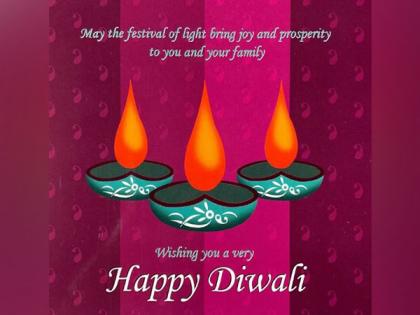 Warner, Pietersen extend Diwali wishes to fans on social media | Warner, Pietersen extend Diwali wishes to fans on social media
