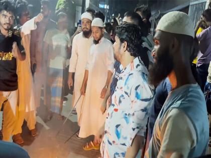 Bangladesh : Sheikh Hasina's coalition party office attacked, set on fire | Bangladesh : Sheikh Hasina's coalition party office attacked, set on fire Bangladesh : Sheikh Hasina's coalition party office attacked, set on fire | Bangladesh : Sheikh Hasina's coalition party office attacked, set on fire