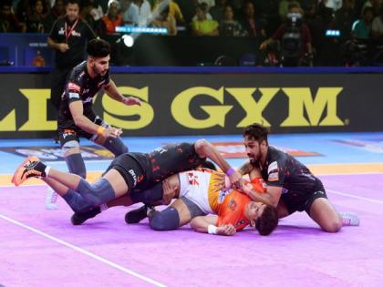 Pro Kabaddi League: Aslam, Gaurav help Puneri Paltan to win over U Mumba | Pro Kabaddi League: Aslam, Gaurav help Puneri Paltan to win over U Mumba Pro Kabaddi League: Aslam, Gaurav help Puneri Paltan to win over U Mumba | Pro Kabaddi League: Aslam, Gaurav help Puneri Paltan to win over U Mumba