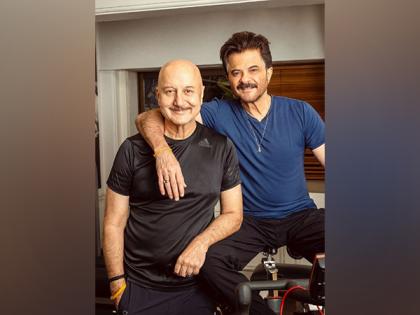 "Entire industry is saluting you...": Anil Kapoor lauds Anupam Kher's determination | "Entire industry is saluting you...": Anil Kapoor lauds Anupam Kher's determination "Entire industry is saluting you...": Anil Kapoor lauds Anupam Kher's determination | "Entire industry is saluting you...": Anil Kapoor lauds Anupam Kher's determination