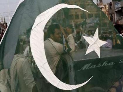 Pakistan: Opposition leaders file petitions against 26th Constitutional Amendment in Supreme Court | Pakistan: Opposition leaders file petitions against 26th Constitutional Amendment in Supreme Court Pakistan: Opposition leaders file petitions against 26th Constitutional Amendment in Supreme Court | Pakistan: Opposition leaders file petitions against 26th Constitutional Amendment in Supreme Court