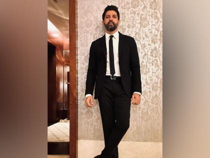 Farhan Akhtar commemorates Rezang La Day, feels honoured to pay tribute to soldiers with his film '120 Bahadur' | Farhan Akhtar commemorates Rezang La Day, feels honoured to pay tribute to soldiers with his film '120 Bahadur' Farhan Akhtar commemorates Rezang La Day, feels honoured to pay tribute to soldiers with his film '120 Bahadur' | Farhan Akhtar commemorates Rezang La Day, feels honoured to pay tribute to soldiers with his film '120 Bahadur'